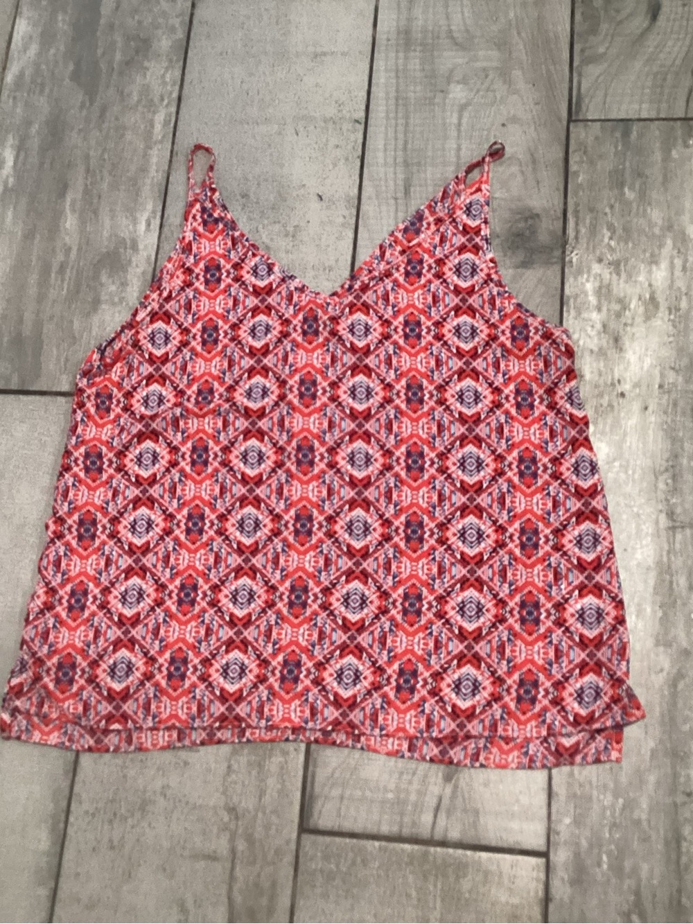 Paper Crane Red Patterned V-Neck Camisole Size L